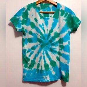 J. Crew Factory Blue and Green Tie-Dye Short Sleeve Tee